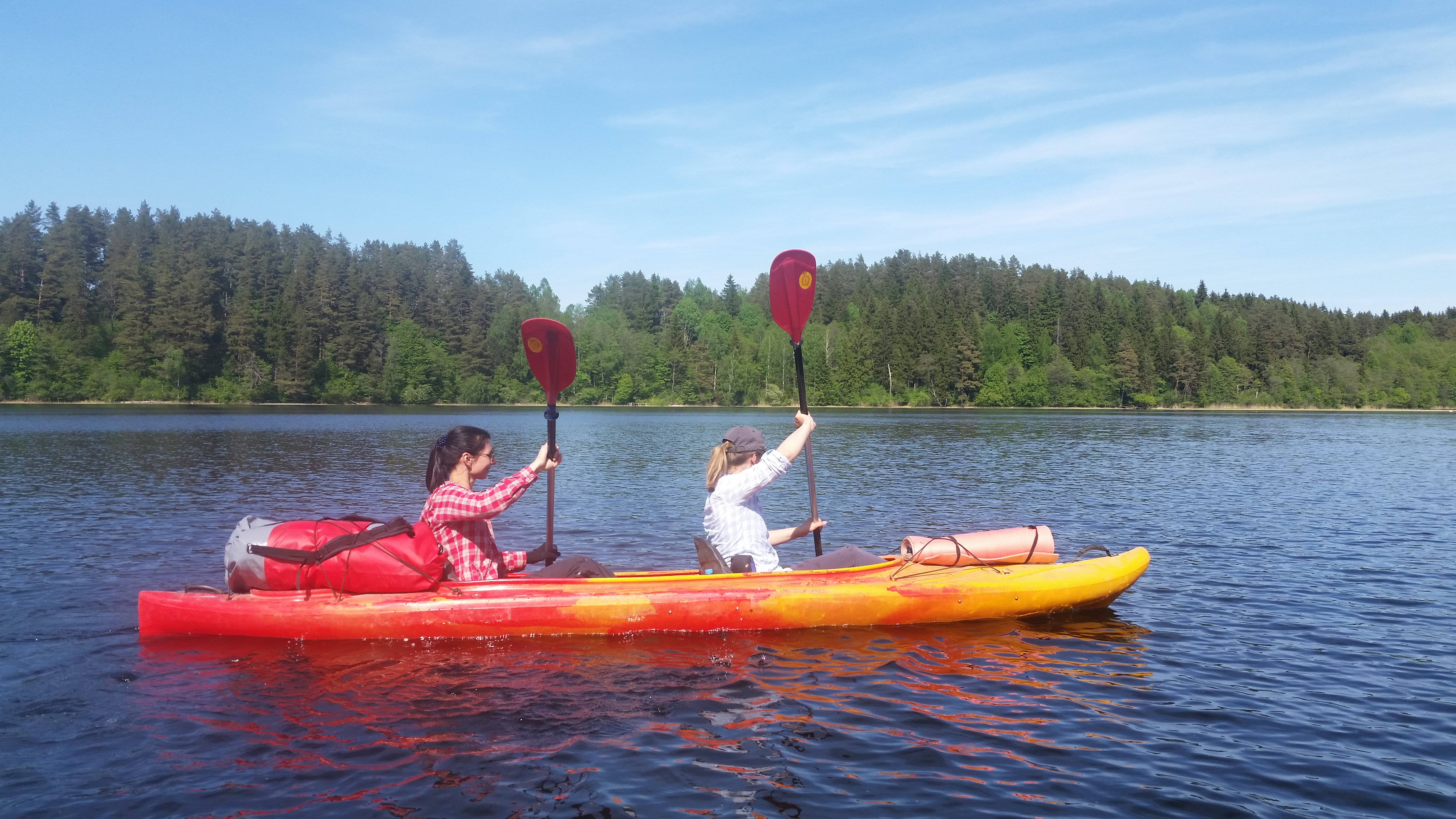 Тани на байдарке